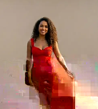 Robe rouge envoyée par la cliente
